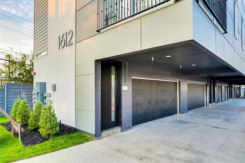 102-1612 Bennett Ave, Dallas, TX, 75206-8979 | Card Image