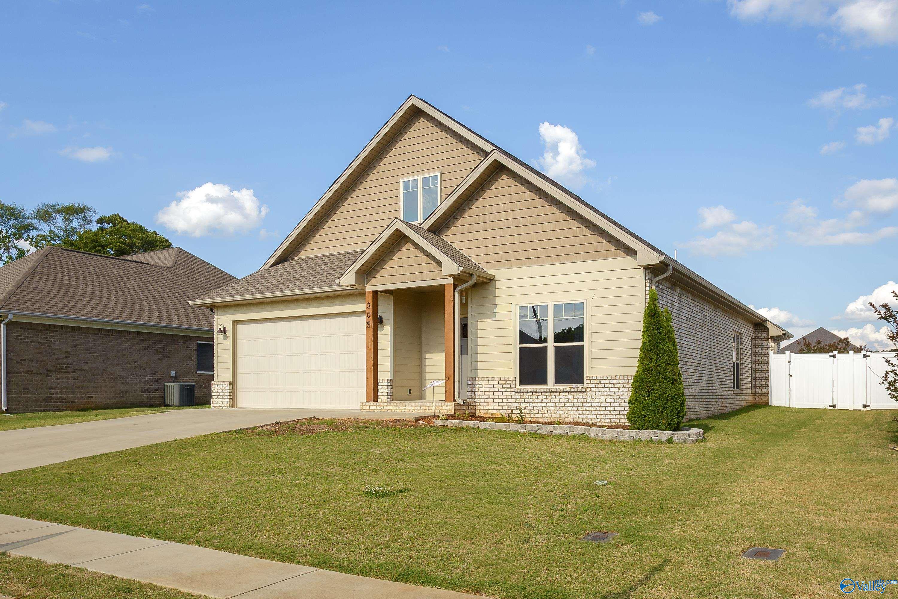 Residential in Rogersville