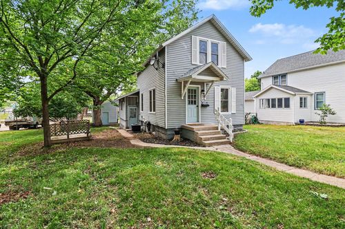 319 N Rowe Street, Ludington, MI, 49431 | Card Image