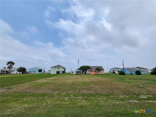 505 Bayview Dr, Palacios, TX, 77465-1481 | Card Image