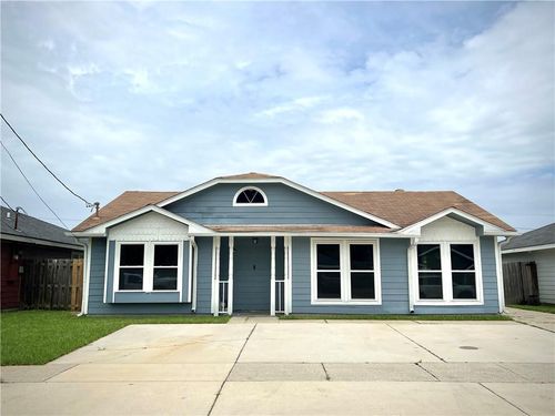 29 Honeysuckle Ln, Westwego, LA, 70094-2270 | Card Image
