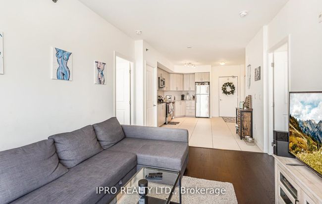 511 - 560 N Service Rd, Condo with 2 bedrooms, 2 bathrooms and 1 parking in Grimsby ON | Image 5