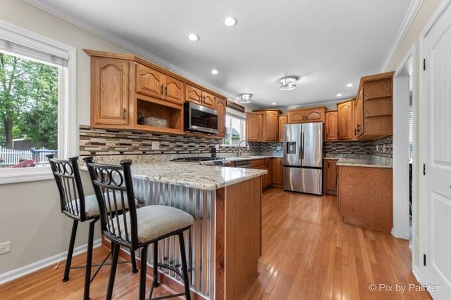 987 Split Rail Dr, House other with 3 bedrooms, 3 bathrooms and 2 parking in Carol Stream IL | Image 6