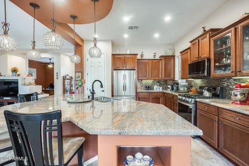 12964 W Fossil Dr, Peoria, AZ, 85383-5176 | Card Image