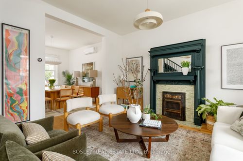 127 Lisgar St, Toronto, ON, M6J3G4 | Card Image