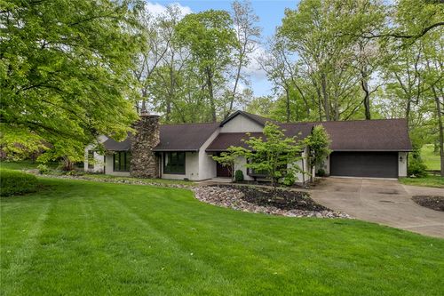 273 N Alpha Bellbrook Road, Beavercreek, OH, 45434 | Card Image