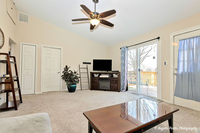 37830 N Watts Ave, House other with 2 bedrooms, 1 bathrooms and 3 parking in Spring Grove IL | Image 9