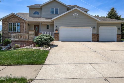3110 Ithica Dr, Bismarck, ND, 58503-0184 | Card Image