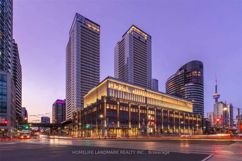 3611-19 Bathurst St, Toronto, ON, M5V0N2 | Card Image