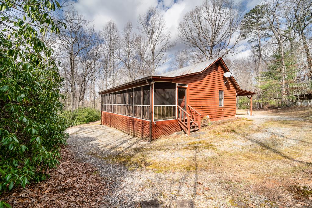 Angel Fish Rd, Blairsville, GA 30512