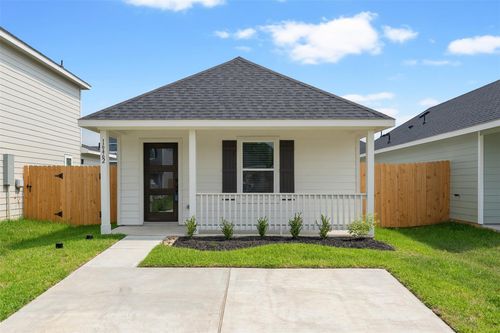 16462 Valerie Marie Pl, Conroe, TX, 77306-1414 | Card Image