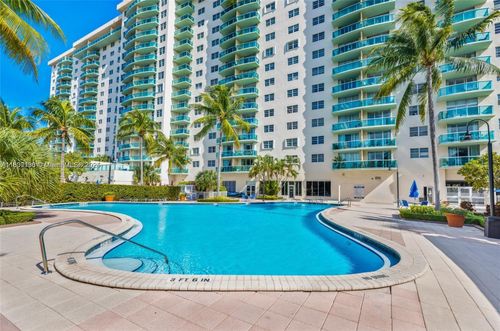 apt-804-19390 Collins Ave, Sunny Isles Beach, FL, 33160-2231 | Card Image