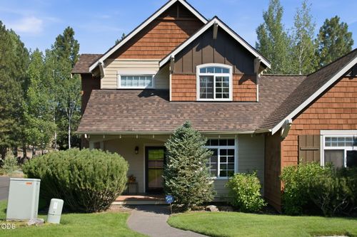19350 Sw Laurelhurst Way, Bend, OR, 97702 | Card Image