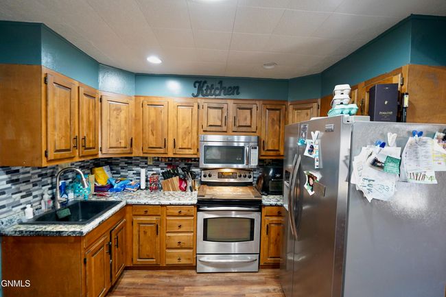 620 2 Nd St Sw, House other with 3 bedrooms, 2 bathrooms and null parking in Jamestown ND | Image 6