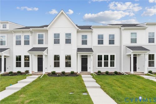 317 Mt Mccauley Way, Aylett, VA, 23009-4211 | Card Image