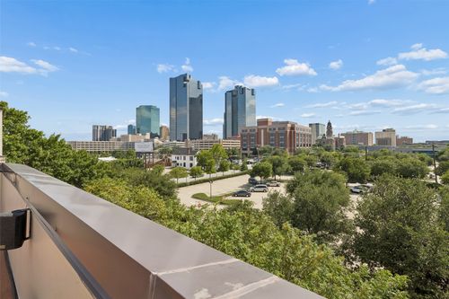 600 E Bluff St, Fort Worth, TX, 76102-2309 | Card Image