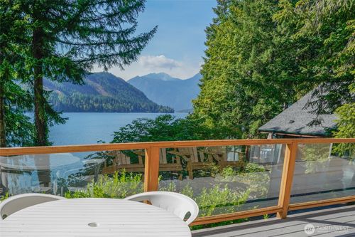 90 N Lakefront Loop, Hoodsport, WA, 98548-4545 | Card Image