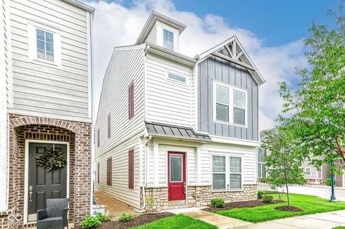 13275 Susser Way, Fishers, IN, 46037-5916 | Card Image