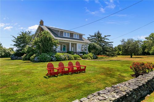 210 W Main Rd, Little Compton, RI, 02837-1221 | Card Image