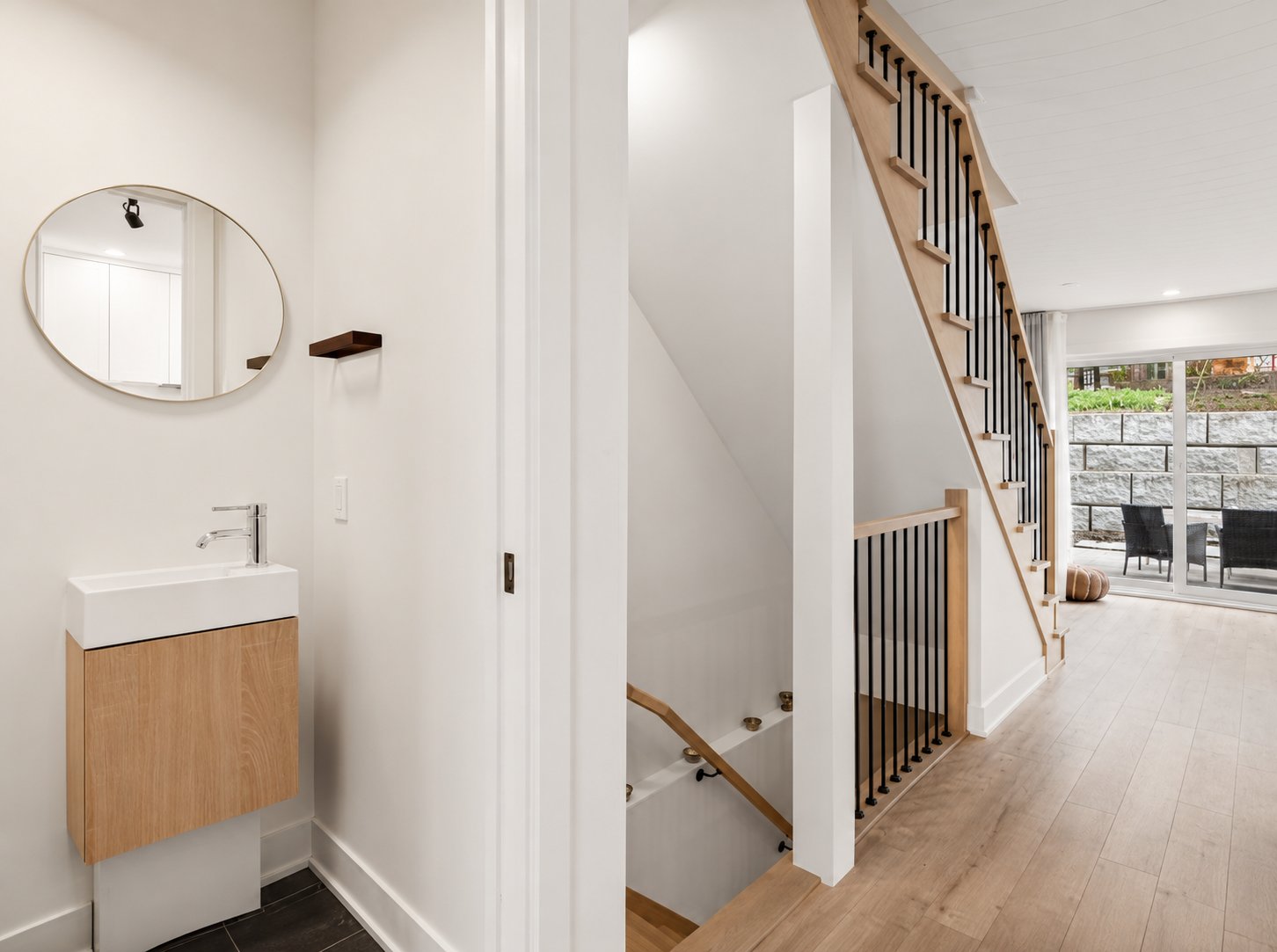 Residential Lease in Mont-Saint-Hilaire 4