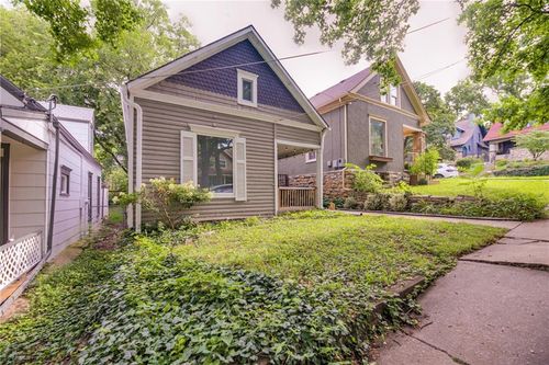 618 E 42nd St, Kansas City, MO, 64110-1110 | Card Image
