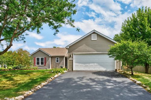 2400 Winfield Lane, Belvidere, IL, 61008 | Card Image