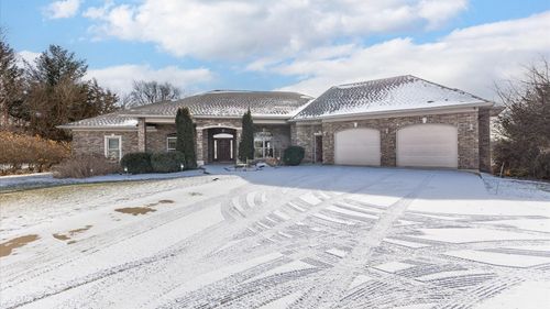 1005 W Summit St, Maquoketa, IA, 52060-2622 | Card Image