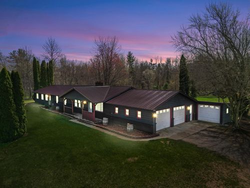 500 E 136th St, Grant, MI, 49327-9655 | Card Image