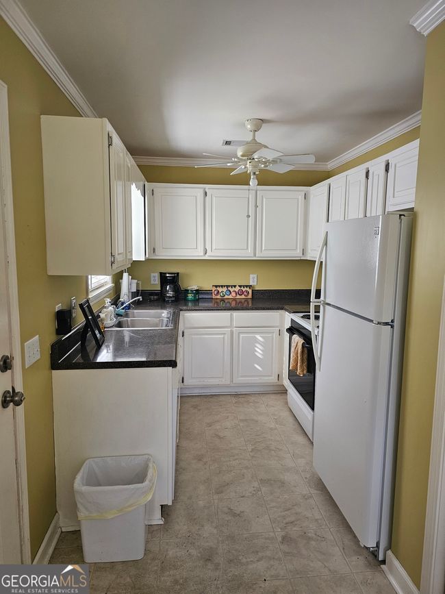 1045 Bazemore Rd, House other with 3 bedrooms, 3 bathrooms and null parking in Dexter GA | Image 31