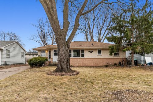 2662 1st Ave E, North Saint Paul, MN, 55109-3303 | Card Image