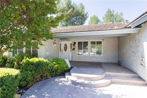 24302 Vista Ct, Canyon Country, CA, 91387 | Card Image