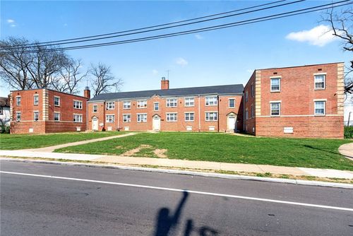 2662 N Main St, Dayton, OH, 45405-3004 | Card Image