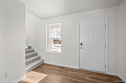 48495 Shagbark Ln, Van Buren Township, MI, 48111-2076 | Card Image