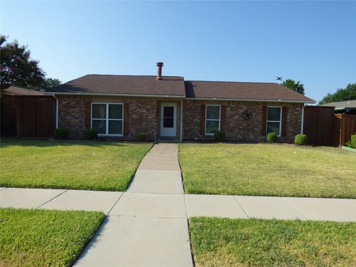 5016 Roberts Dr, The Colony, TX, 75056-1621 | Card Image