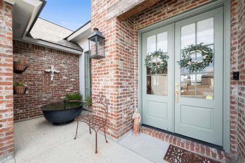 10920 Hillpark Ave, Baton Rouge, LA, 70810-7775 | Card Image