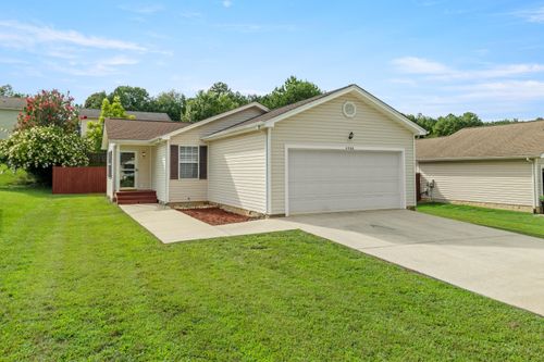 4266 Kayla Cir, Chattanooga, TN, 37406-1263 | Card Image