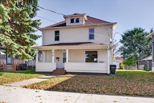 218 7th Ave Nw, Valley City, ND, 58072-2830 | Card Image