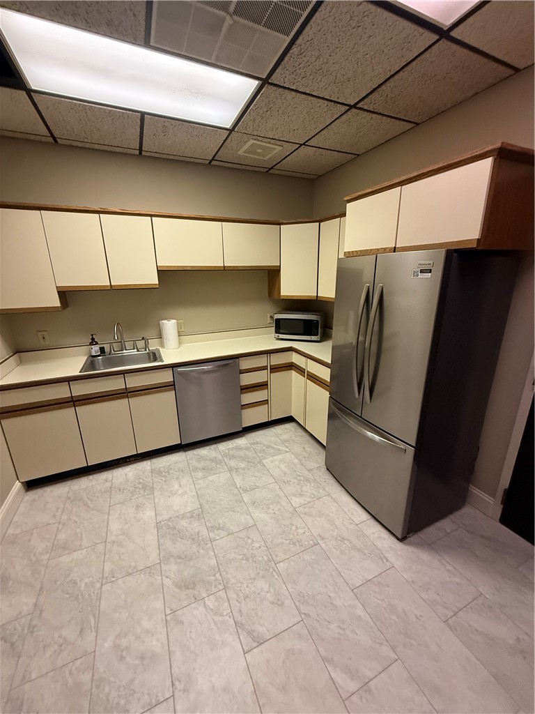 Residential Lease in Indiana Boro 5