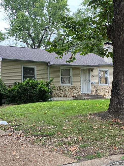 223 Presley Dr, Saint Louis, MO, 63137-4219 | Card Image