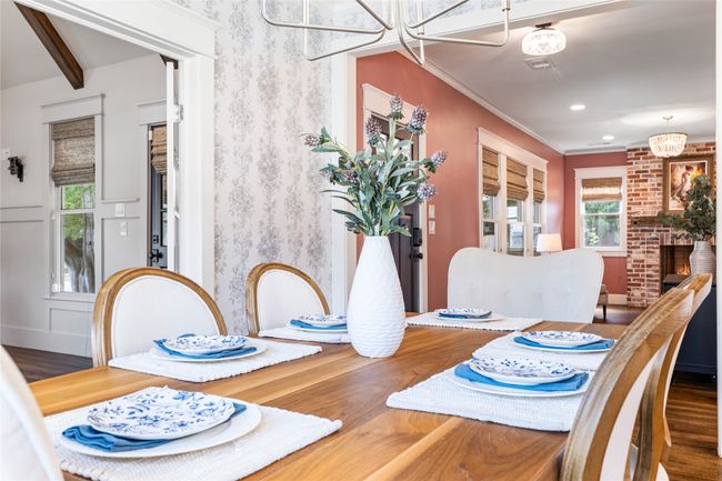 221 W College St, House other with 3 bedrooms, 4 bathrooms and null parking in Grapevine TX | Image 12