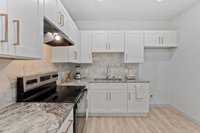 4166 Gladewater Rd, House other with 3 bedrooms, 2 bathrooms and null parking in Dallas TX | Image 7