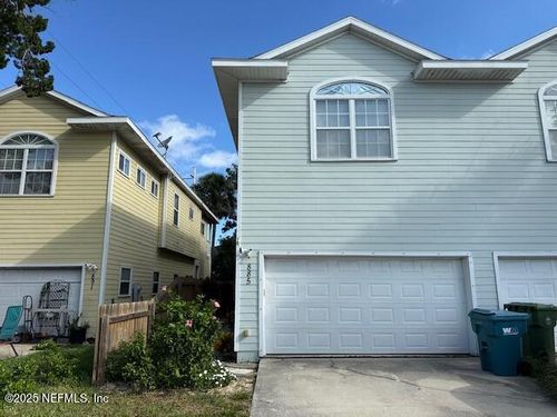 885 6th Ave S, Jacksonville Beach, FL, 32250-4201 | Card Image