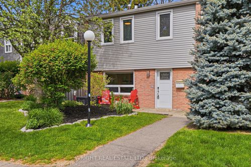 120-1050 Shawnmarr Rd, Mississauga, ON, L5H3V1 | Card Image