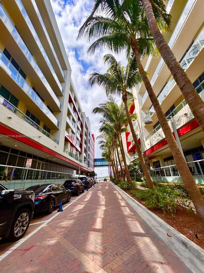 N436 - 777 N Ocean Dr, Condo with 1 bedrooms, 1 bathrooms and null parking in Hollywood FL | Image 17