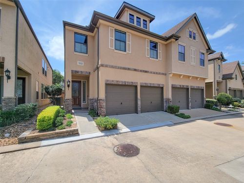 3002 Royal Oaks Crst, Houston, TX, 77082-2841 | Card Image