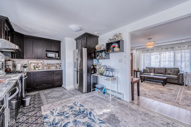 7768 18th Ave, House other with 6 bedrooms, 3 bathrooms and 2 parking in Burnaby BC | Image 16