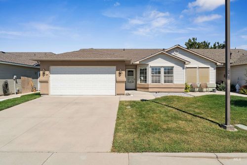 256 E Carmel Dr, Meridian, ID, 83646-3338 | Card Image