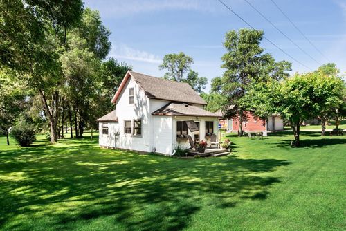 507 W Langen St, Battle Lake, MN, 56515-4210 | Card Image