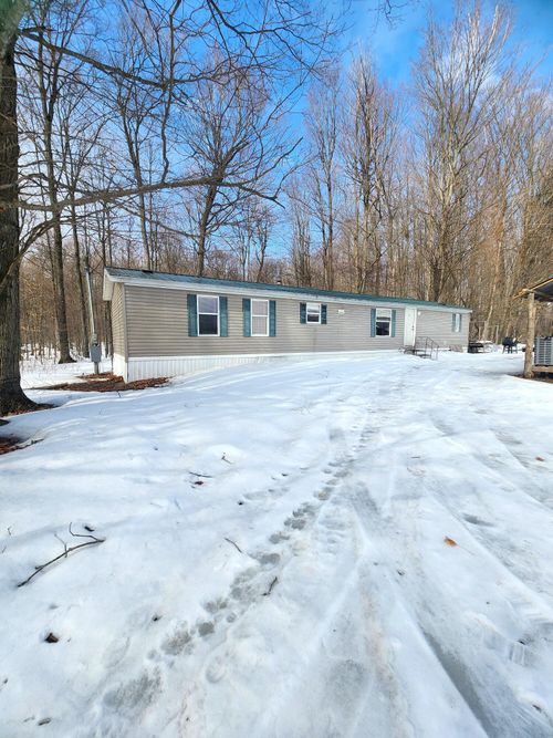 b-2332 W Houghton Lake Rd, Lake City, MI, 49651-9558 | Card Image