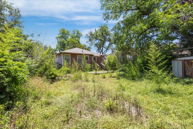 700 W North Loop Blvd, House other with 2 bedrooms, 1 bathrooms and null parking in Austin TX | Image 5